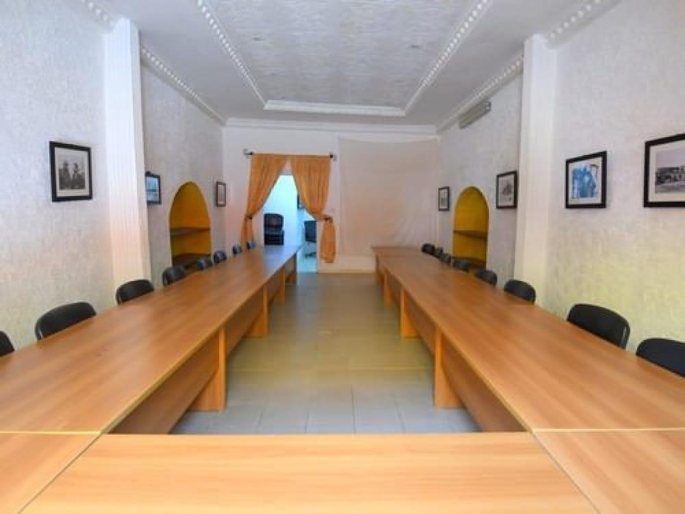 Hotel De La Poste Сен-Луи Экстерьер фото